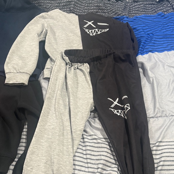 Bundle 5 size 7 hoodies for boys - Picture 4 of 4